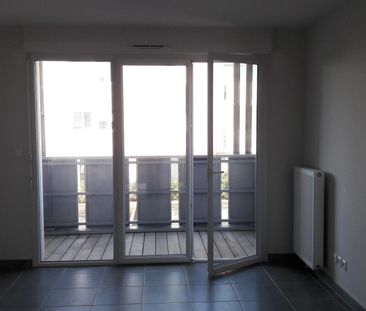 location Appartement T2 DE 39.97m² À ST HERBLAIN - Photo 2