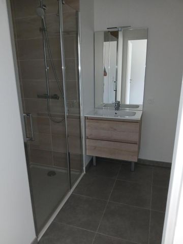 Location Appartement 3 pièces 65m² VANNES 56000 - Photo 4
