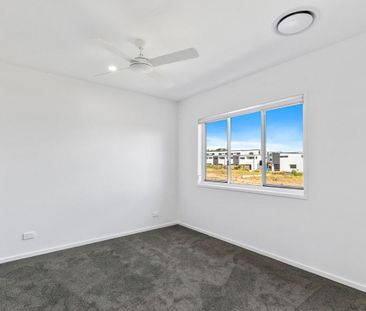 Brand New 4-Bedroom Three-Level Townhouse in Citrine Rochedale - Photo 3