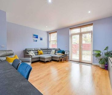 Grange Park, Ealing, W5 - Photo 1