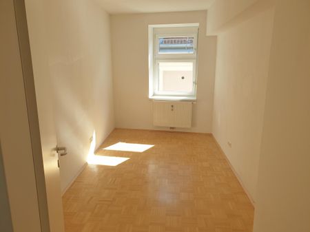 St. Georgengasse 2/26 - Geräumige 4 Zimmerwohnung in zentraler Lage mit Balkon - Photo 4