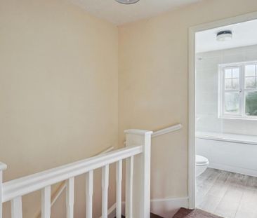 3 bedroom terraced house to rent - Photo 6