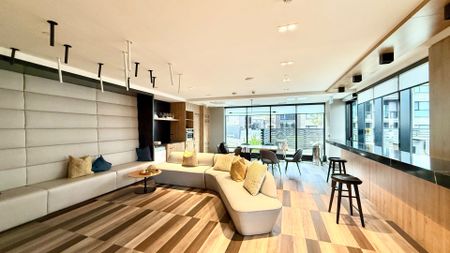 For Lease - 345 Wheat Boom Drive Unit# 403, Oakville, Ontario - Photo 3