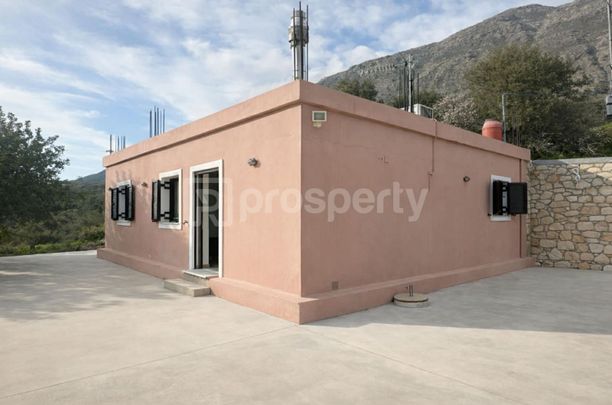 Μονοκατοικία για ενοικίαση Τριόπετρα (Λάμπη) - Φωτογραφία 1