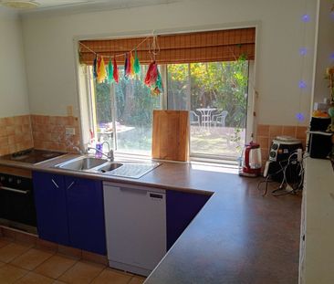 Broadbeach Waters - Photo 4