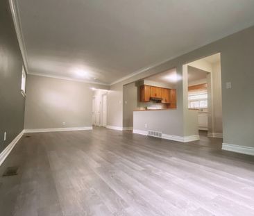 For Lease - 5 Watson Street Unit# Main, Toronto, Ontario - Photo 5