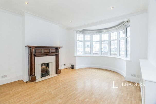 1 bedroom house to rent Elgar Avenue, Surbiton, KT5 - Photo 1