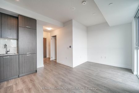 For Lease - 38 Honeycrisp Crescent Unit# 2003, Vaughan, Ontario - Photo 2