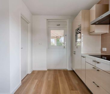 Dorpsstraat, Wilnis, Nederland - Photo 6