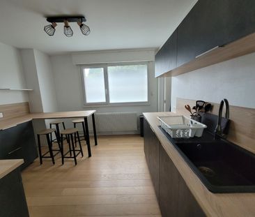 Location Appartement 3 pièces 73m² LOOS 59120 - Photo 5