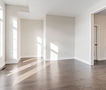 For Lease - 15 Kenneth Campbell Court, Aurora, Ontario - Photo 1