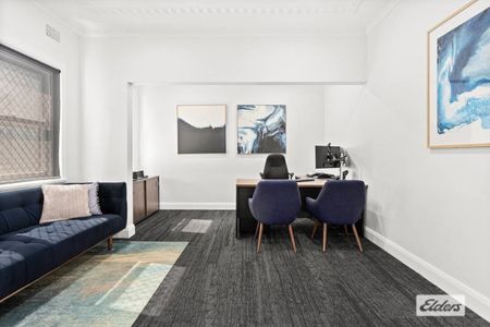 Spacious 5-Bedroom Home in the Heart of Wollongong CBD - Photo 5