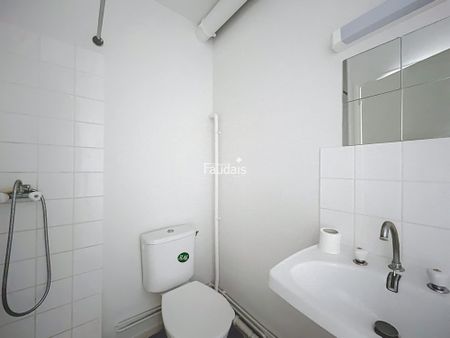 Location Appartement 1 pièce 25m² ST LO 50000 - Photo 4