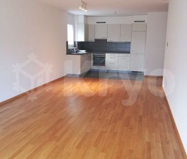 SION – BEAUTIFUL 3.5-ROOM APARTMENT WITH A SPACIOUS BALCONY - Photo 2