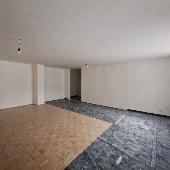 Schöne, generalsanierte 3-Zimmer-Wohnung inkl. Parkplatz - in Wildon! Die Sanierungsarbeiten sind noch nicht abgeschlossen! - Photo 1