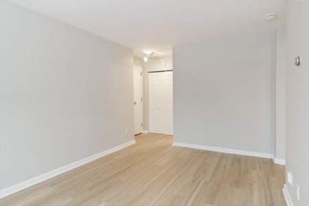 100 Waverley Street - 102 - Photo 5