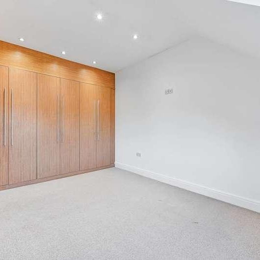 Privet Mews, Coulsdon, CR8 - Photo 1