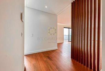 Apartamento T4 em Porto