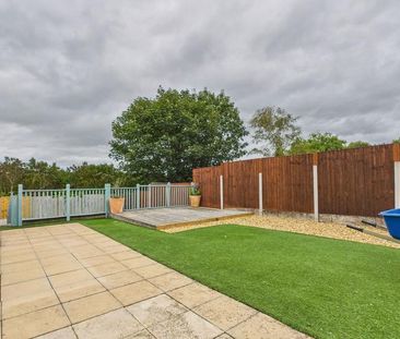 3 bedroom semi-detached house to rent - Photo 3