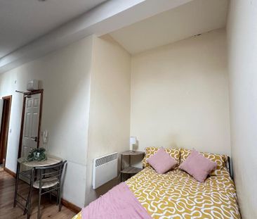 Studio to rent - Photo 5