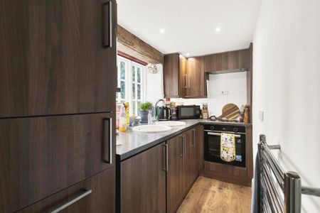 2 bedroom terraced house to rent - Photo 3