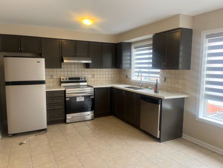 For Lease - 155 Decker Hollow Crescent, Brampton, Ontario - Photo 2