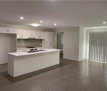 A stylish, easy-care home ready for you! - Photo 4