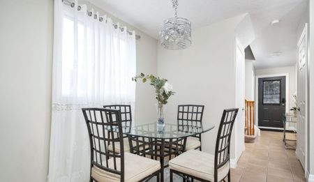 For Lease - 44 Glovers Road, Oshawa, Ontario - Photo 5