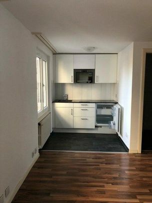 Zentrales 1.5 Zi Studio mit Küche und Bad - Photo 1