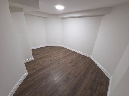 For Lease - 478 Winfield Terrace, Mississauga, Ontario - Photo 5