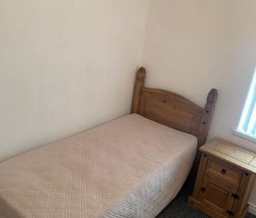 50 Kilburn Street, Belfast, BT12 6JS - Photo 5
