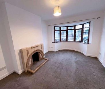 King Edward Avenue, Rainham, RM13 - Photo 5