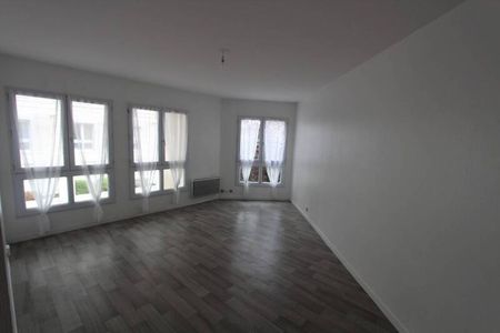 Appartement 2 pièces - - Photo 2