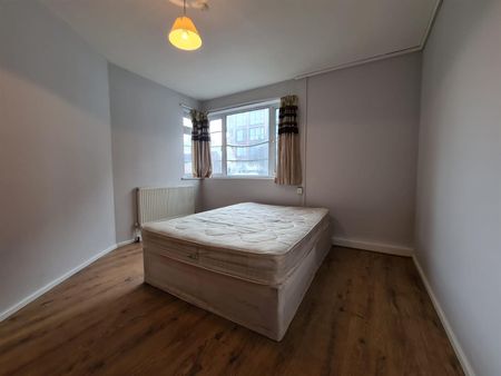 East Vale, The Vale, London W3 - Photo 2