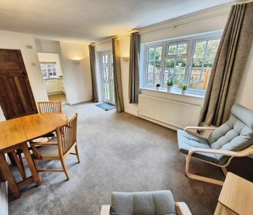 3 bedroom detached bungalow to rent - Photo 2