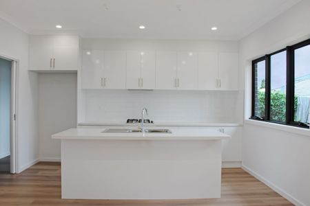 BRAND NEW TOWNHOUSE - Photo 4