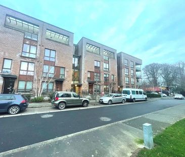 Stratton Walk, Adamstown, Co. Dublin ** HOUSE SHARE ** - Photo 2