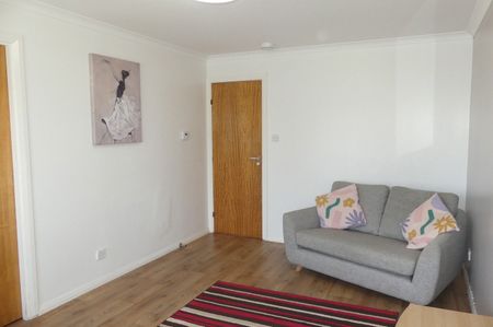 2 Bed Maisonette, Pitmedden Terrace, AB10 - Photo 2