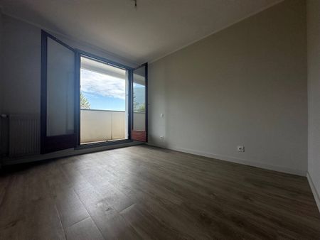 Appartement - 4 pièces - La Motte-Servolex - Photo 4