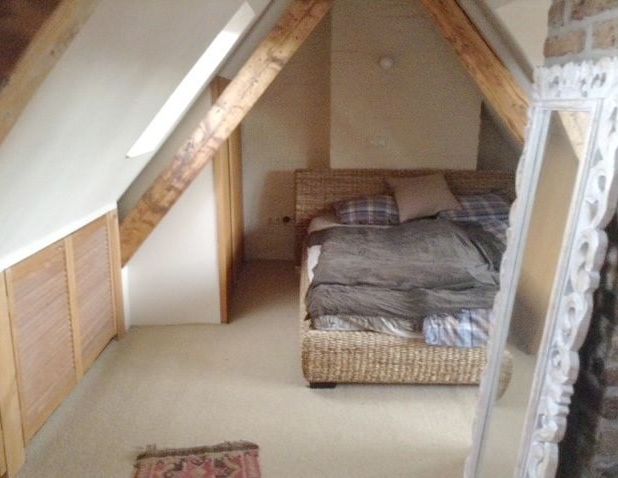 Luftig möblierte Maisonette im französischen Stil mit Dachterrasse - Foto 1