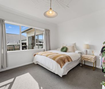 Charming Character Home with Panoramic Views - Photo 6