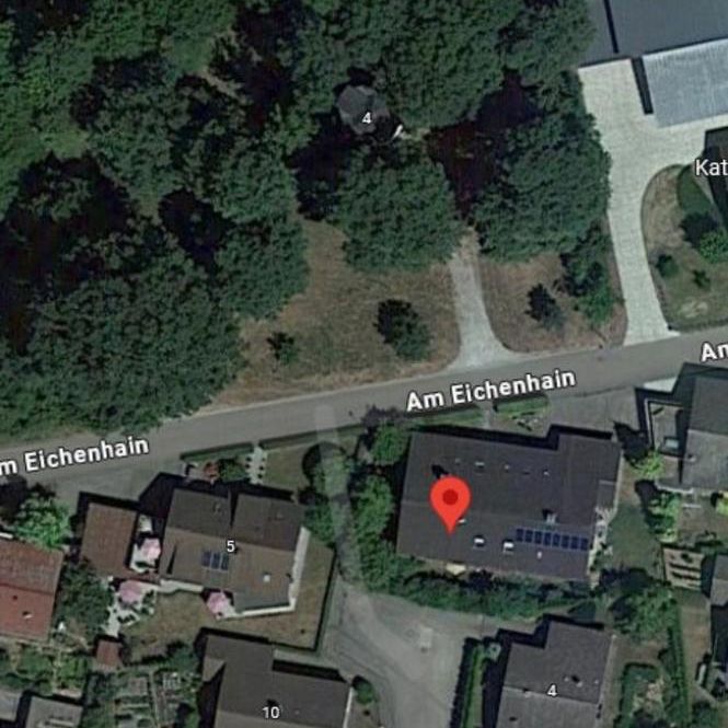 104m² 3-Raum-OG-Wohnung mit kleinem Badezimmer - Photo 1