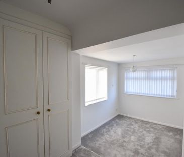 3 bedroom semi-detached house to rent - Photo 5