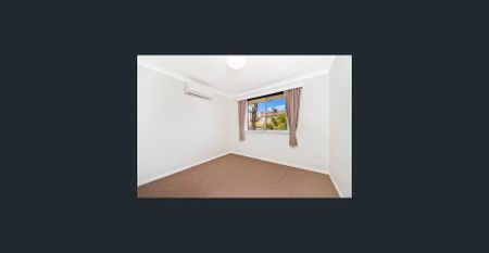 BOUTIQUE BEACH APARTMENT! - Photo 2