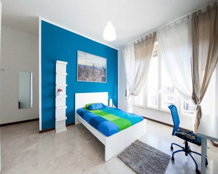 Piazza Trento e Trieste, Bologna, Emilia-Romagna 40137 - Photo 4