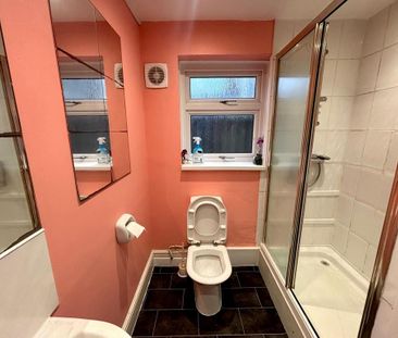 3 bedroom terraced house to rent - Photo 5