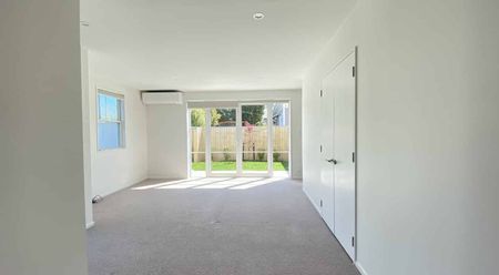 Addington Townhouse - Photo 3
