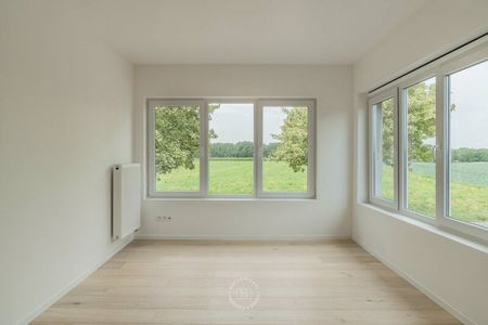 Gerenoveerde woning met 4 slaapkamers - Photo 2