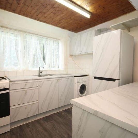 St Davids Close, Wembley, Middlesex, HA9 - Photo 1