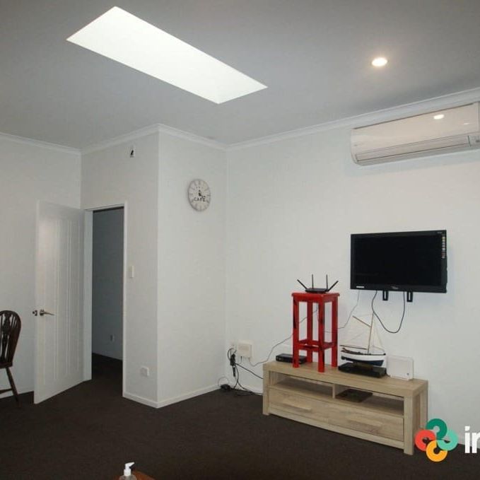 Furnished Room Available – Power & Internet Included! - Photo 1